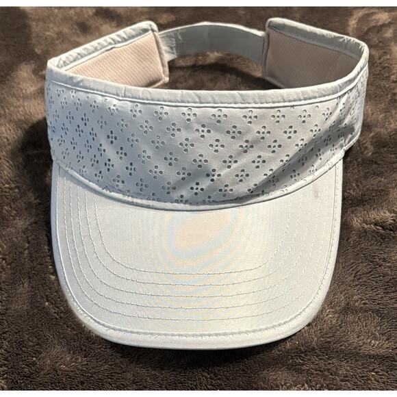 Walter Hagen OS Adjustable Golf Visor Women's Cyan Sports New With Tags!!! - Picture 3 of 3